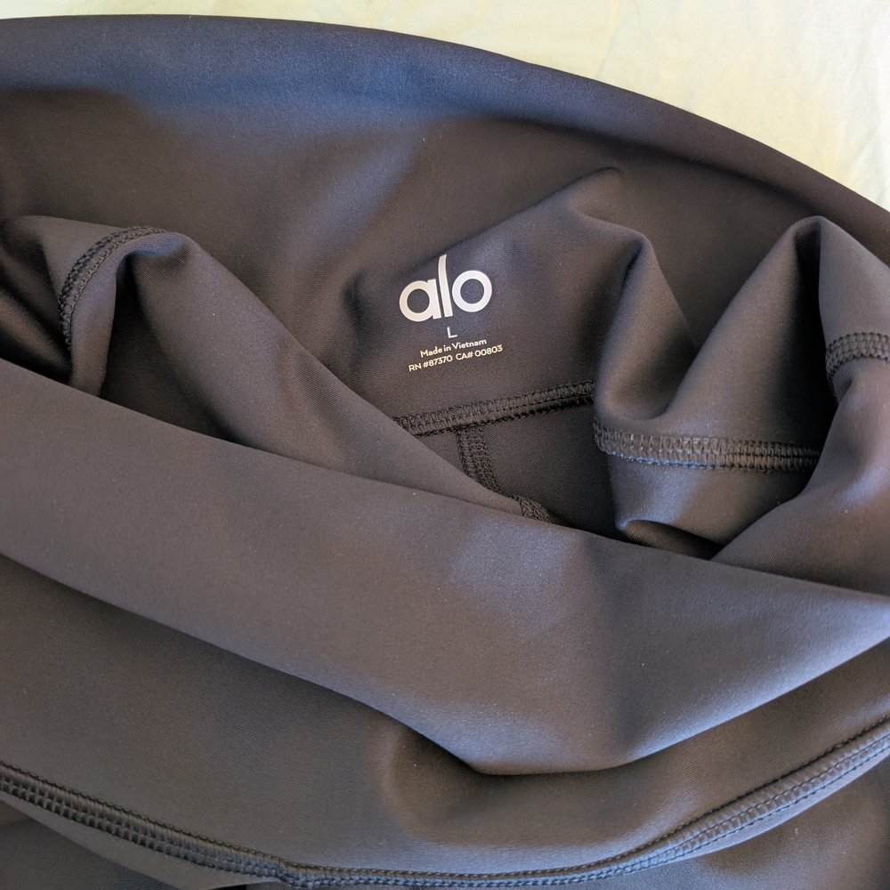Never Worn Alo High Waist Airlift Leggings Size Large Black - Picture 2 of 4